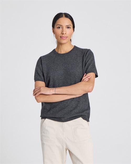 GAI + LISVA ELLIA CASHMERE TEE DARK GREY MELANGE